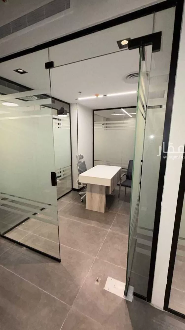 Commercial Office for Rent in Riyadh Al Malqa 18