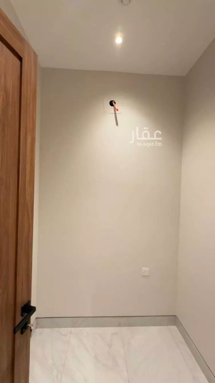 شقة للإيجار في شارع طارق بن شهاب, حي العارض, مدينة الرياض, منطقة الرياض 18