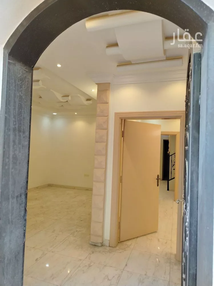 فيلا للإيجار في شارع بريدي, حي الفيصلية, مدينة الدرعية, منطقة الرياض صورة 5