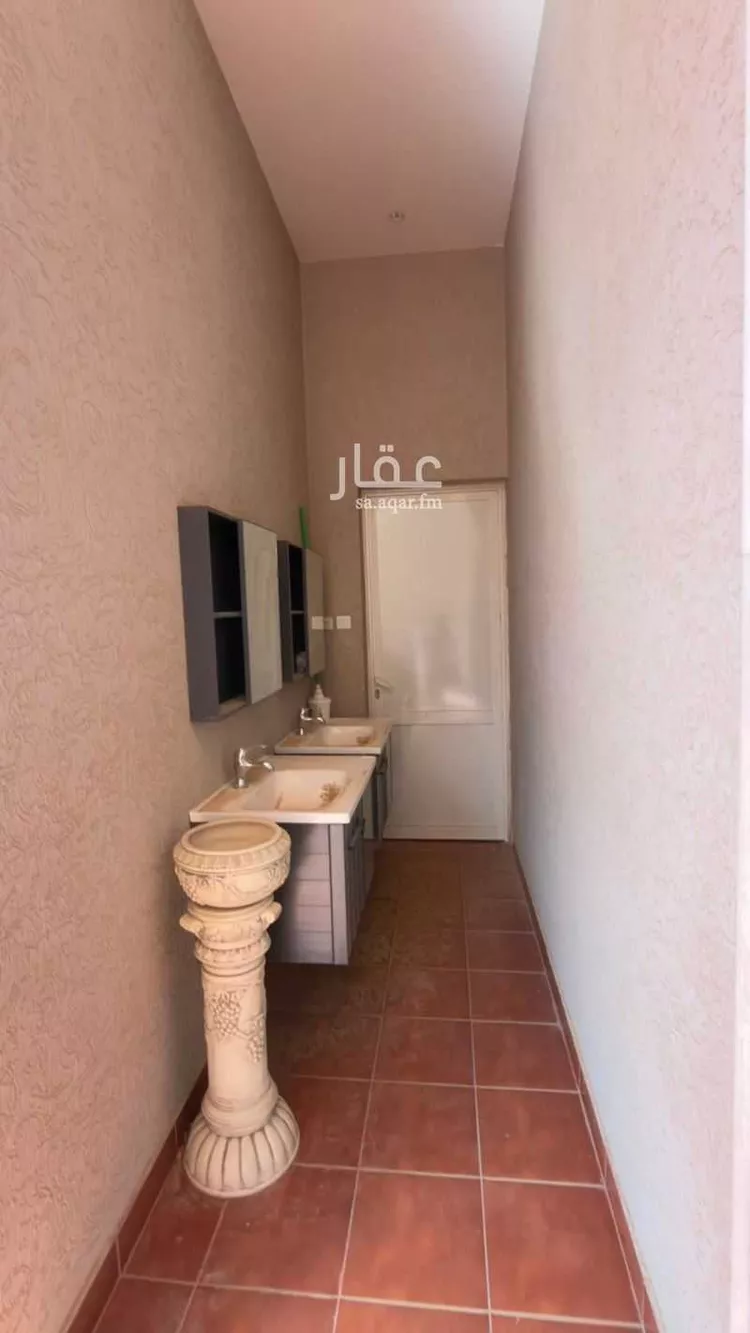 Villa for Rent in Riyadh Al Malqa 14