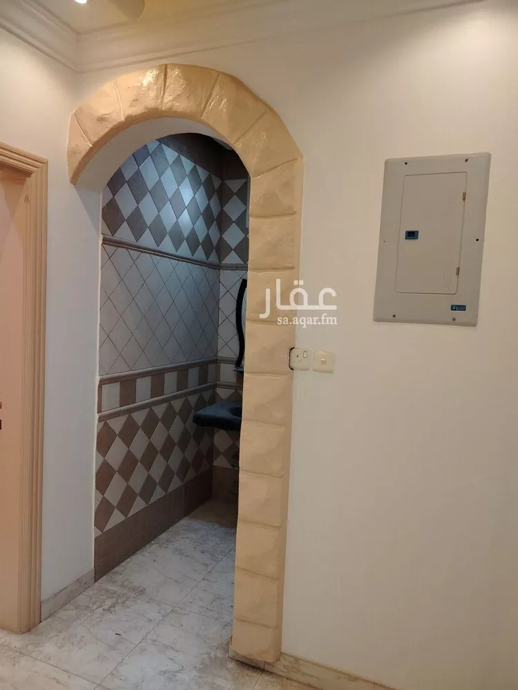 فيلا للإيجار في شارع بريدي, حي الفيصلية, مدينة الدرعية, منطقة الرياض صورة 4