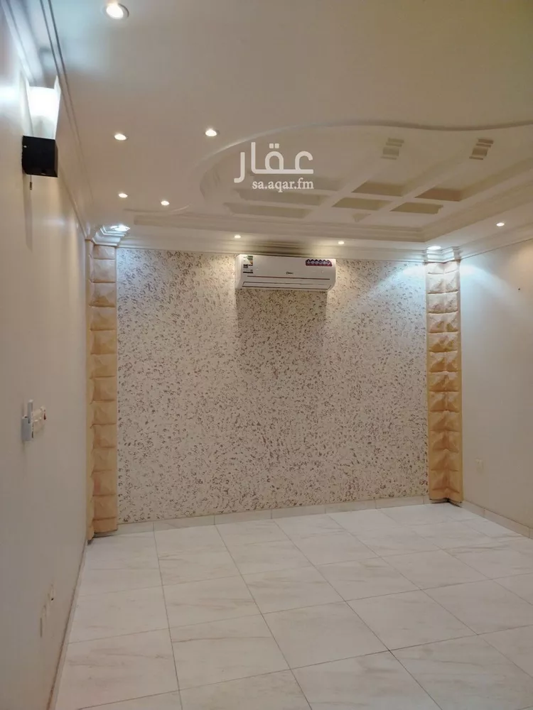 فيلا للإيجار في شارع بريدي, حي الفيصلية, مدينة الدرعية, منطقة الرياض صورة 3