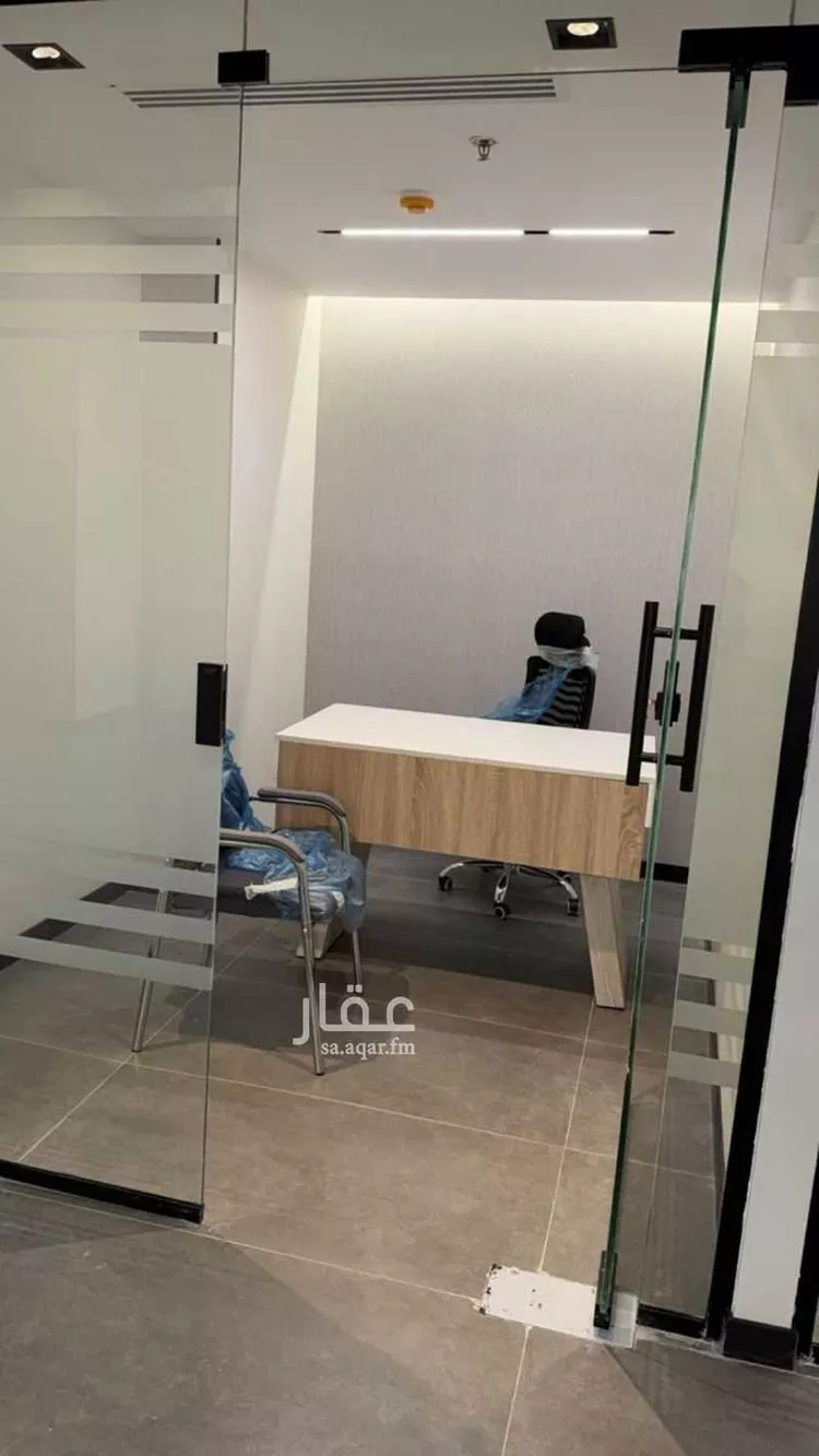 Commercial Office for Rent in Riyadh Al Malqa 24