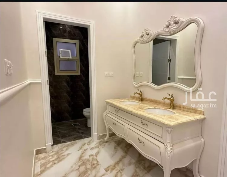 فيلا للبيع في شارع عبدالصمد بن محمد, حي العارض, مدينة الرياض, منطقة الرياض صورة 3