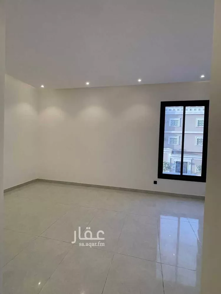 فيلا للإيجار في شارع الشيخ عبدالعزيز الفوزان ، حي الندوة ، الرياض ، منطقة الرياض صورة 2