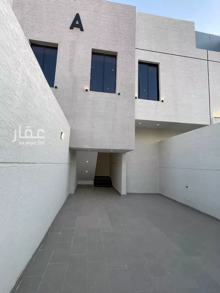فيلا للإيجار في شارع الشيخ عبدالعزيز الفوزان ، حي الندوة ، الرياض ، منطقة الرياض صورة 4