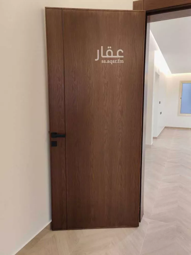 فيلا للبيع في شارع القاسم بن الطيلساني, حي العريجاء الأوسط, مدينة الرياض, منطقة الرياض 7