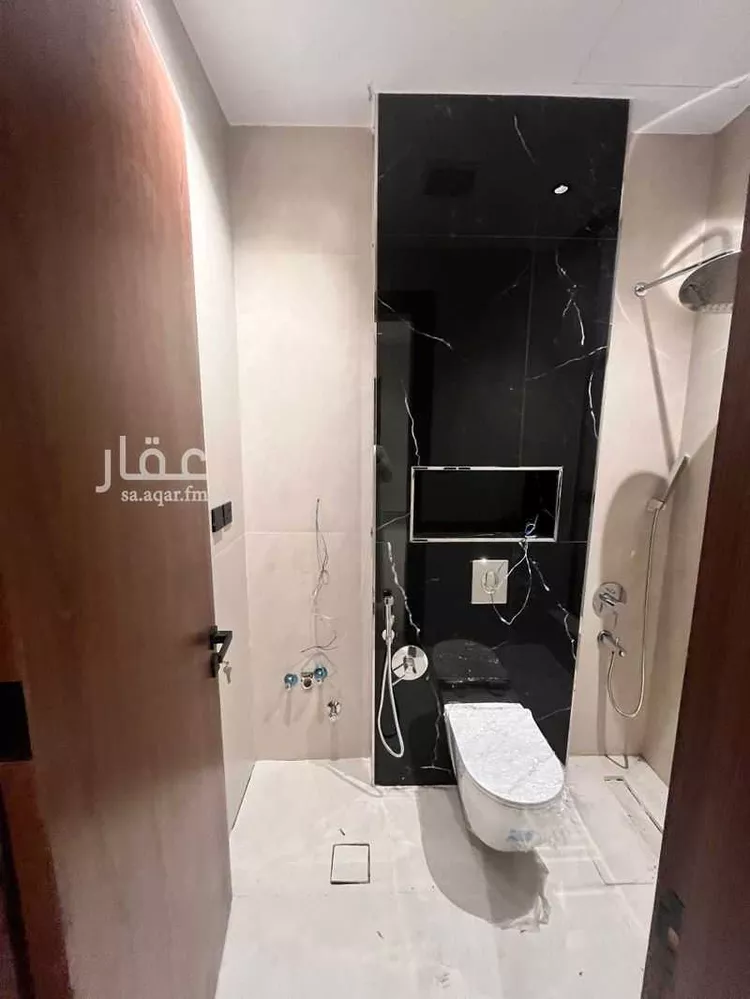 فيلا للبيع في شارع عبدالله بن حبان, حي المهدية, مدينة الرياض, منطقة الرياض 8