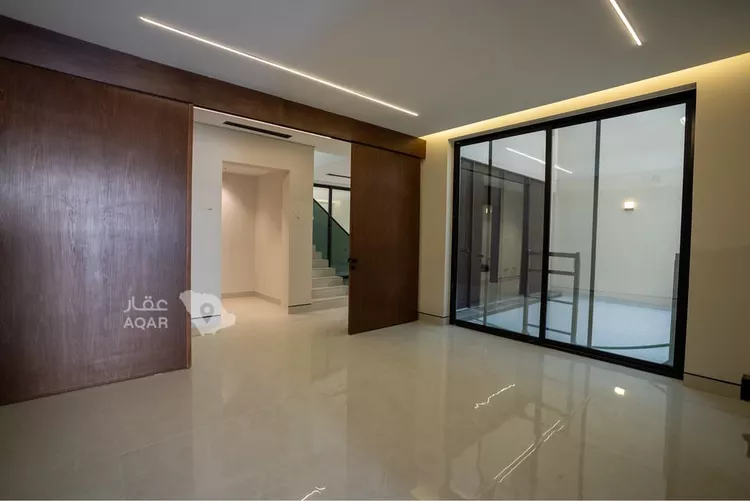 فيلا للبيع في شارع نصر بن مزاحم, حي المهدية, مدينة الرياض, منطقة الرياض 2