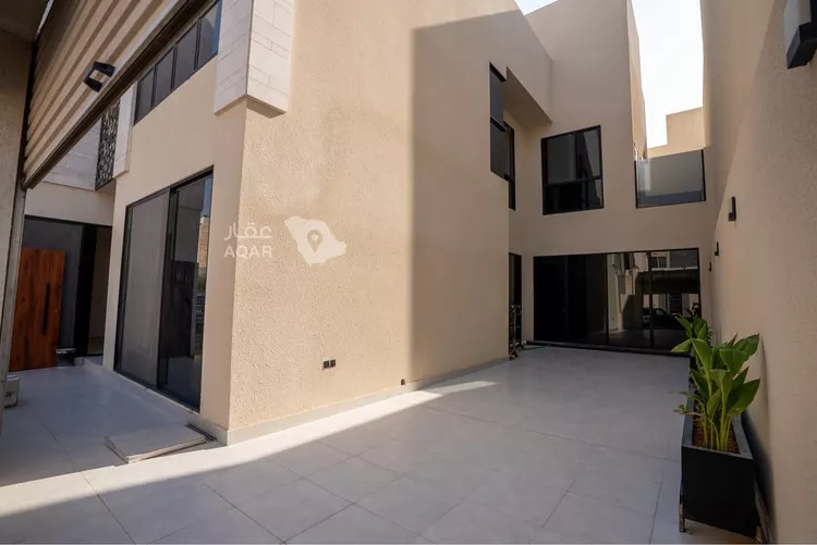 فيلا للبيع في شارع نصر بن مزاحم, حي المهدية, مدينة الرياض, منطقة الرياض 4