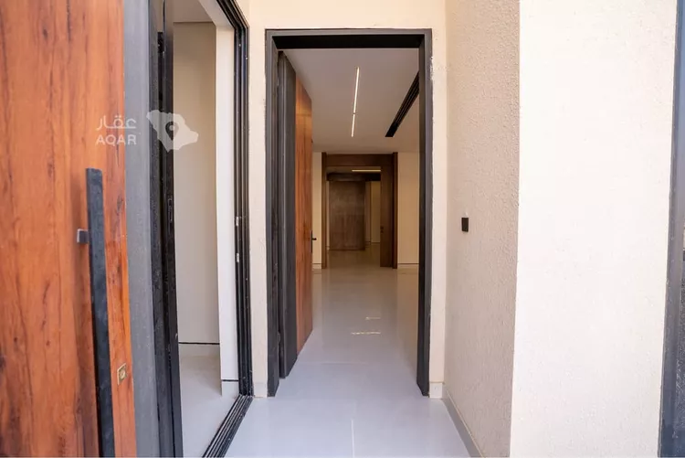 فيلا للبيع في شارع نصر بن مزاحم, حي المهدية, مدينة الرياض, منطقة الرياض 8