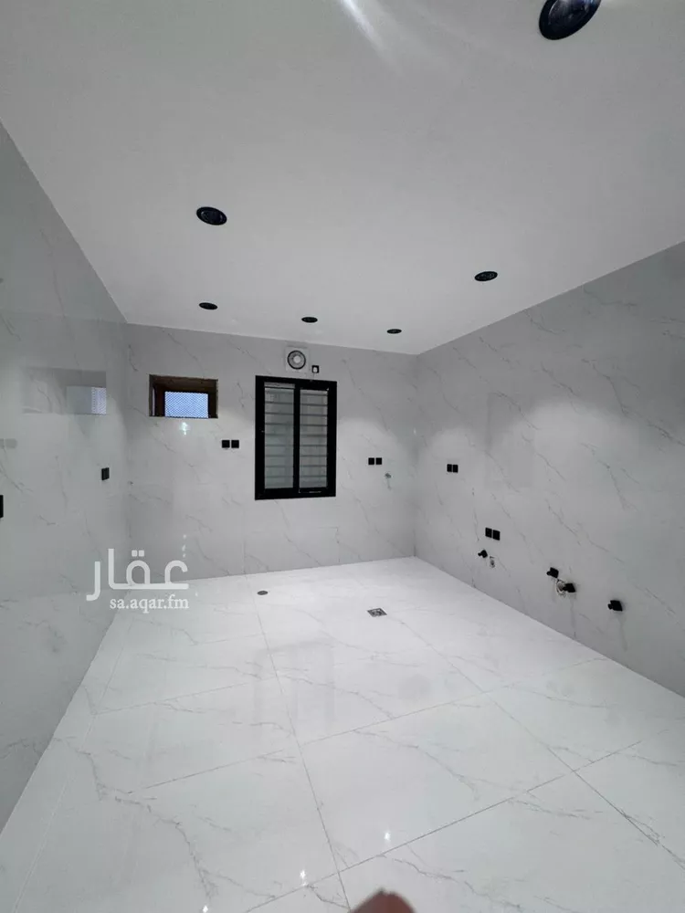 شقة للبيع في شارع رويفع الانصاري, حي الشاطئ, مدينة جازان, منطقة جازان 8