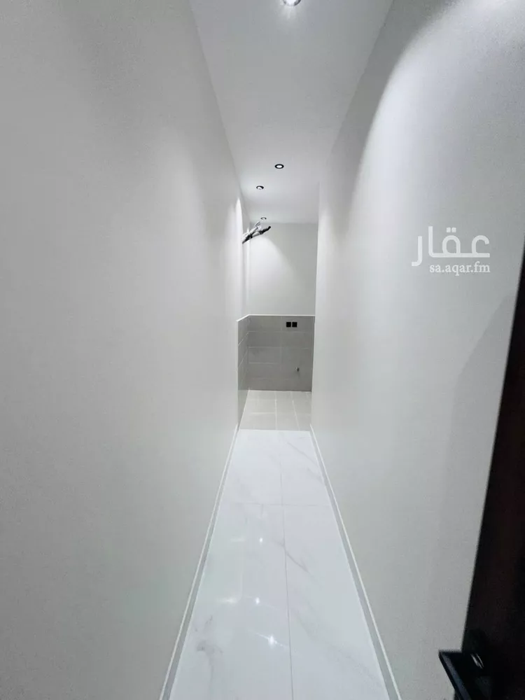 شقة للبيع في شارع ام المؤمنين جويرية بنت الحارث, حي الرحاب 2, مدينة جازان, منطقة جازان صورة 4