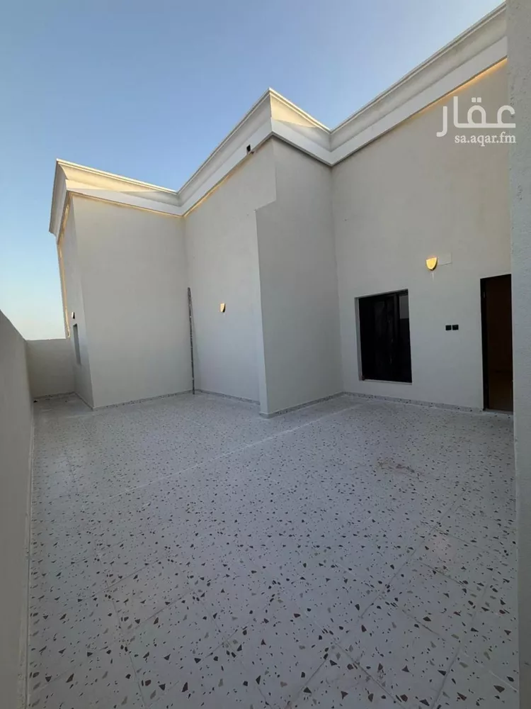 شقة للبيع في شارع محمد الرميح, حي السويس 1, مدينة جازان, منطقة جازان 8