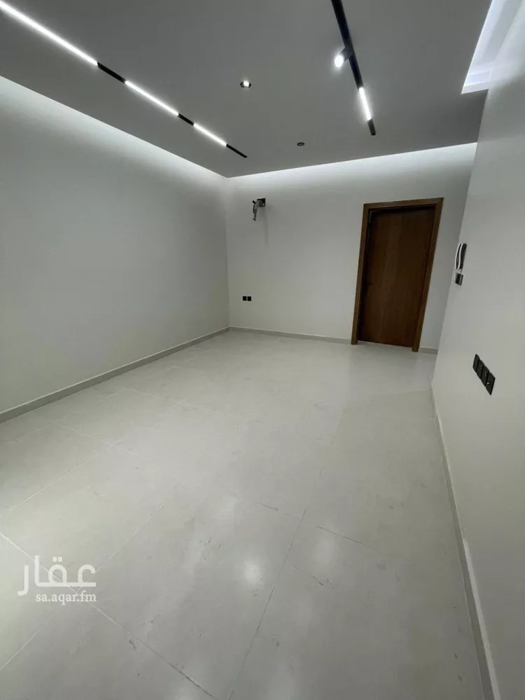 شقة للبيع في شارع أحمد عبد الله الفاسي, حي السويس 2, مدينة جازان, منطقة جازان صورة 2