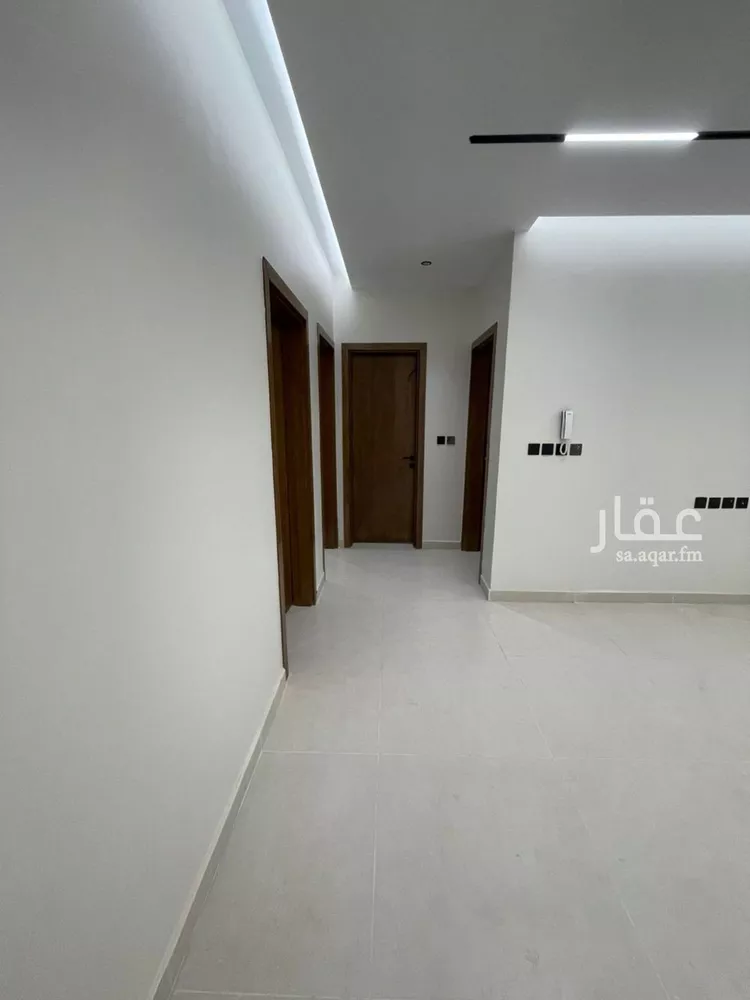 شقة للبيع في شارع أحمد عبد الله الفاسي, حي السويس 2, مدينة جازان, منطقة جازان صورة 5