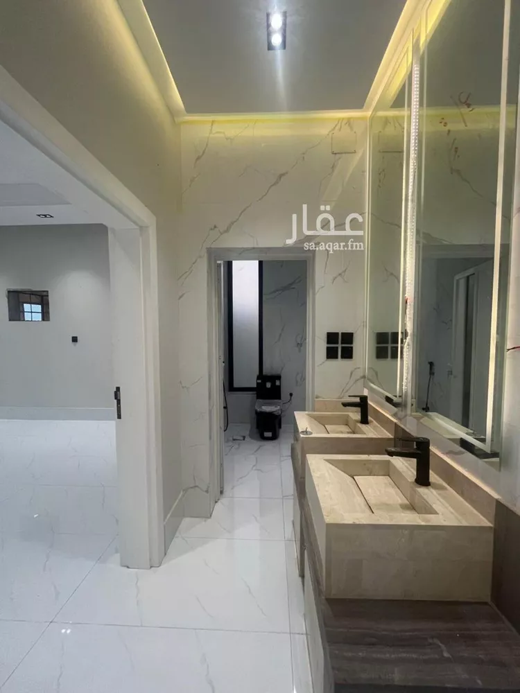 دور للبيع في شارع ميمونة بنت الحارث, حي الزهور, مدينة صامطة, منطقة جازان 10