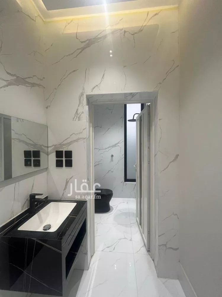 دور للبيع في شارع ميمونة بنت الحارث, حي الزهور, مدينة صامطة, منطقة جازان 13