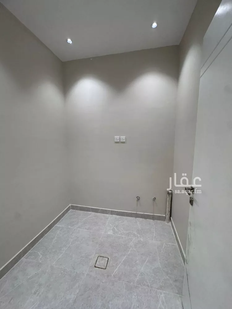 شقة للبيع في شارع شارع الشيخ أحمد النجمي, حي الرحاب 2, مدينة جازان, منطقة جازان 13