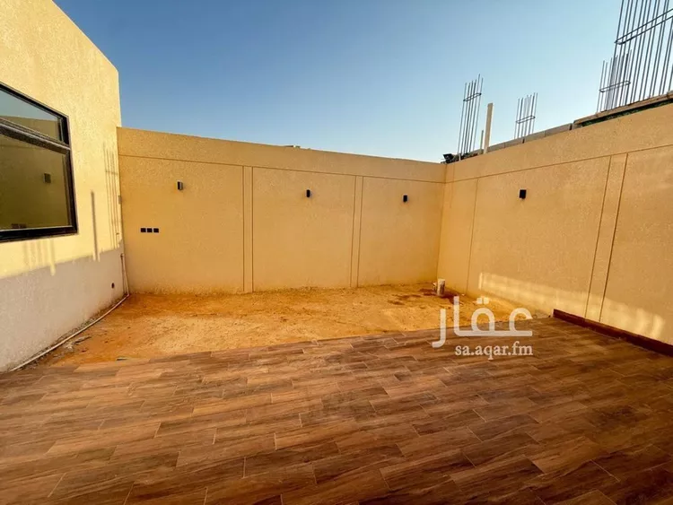 فيلا للبيع في شارع محمد بن عيسى العدني, حي المهدية, مدينة الرياض, منطقة الرياض 7