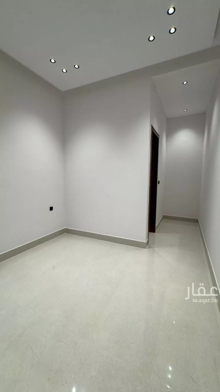 فيلا للبيع في شارع عفيف الدين الثقفي, حي المهدية, مدينة الرياض, منطقة الرياض 14