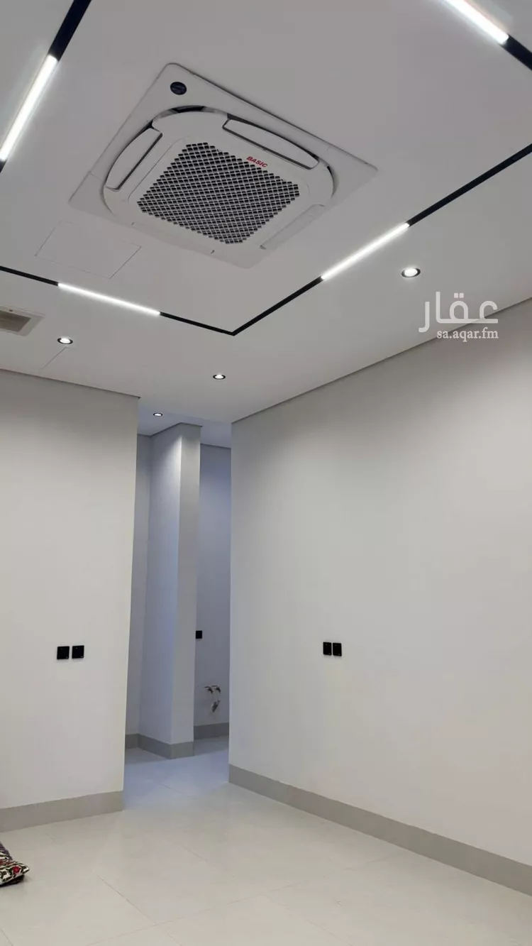 فيلا للبيع في شارع السيل الكبير, حي المهدية, مدينة الرياض, منطقة الرياض صورة 2