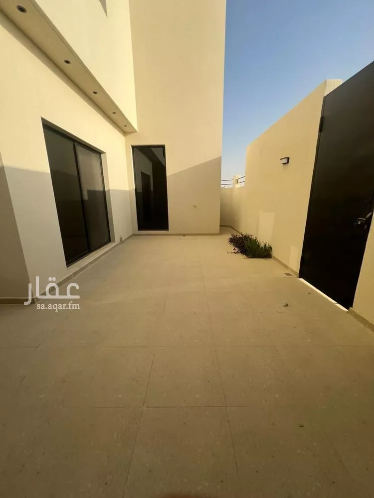 فيلا للبيع في شارع محمد بن أبي بكر القيم, حي المهدية, مدينة الرياض, منطقة الرياض 6