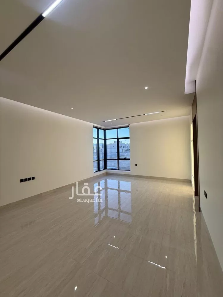 فيلا للبيع في شارع السيل الكبير, حي المهدية, مدينة الرياض, منطقة الرياض 11