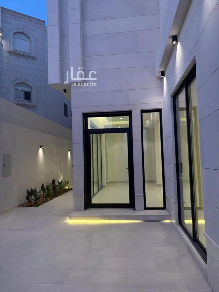 فيلا للبيع في شارع عمر بن يوسف المقرئ, حي المهدية, مدينة الرياض, منطقة الرياض صورة 5