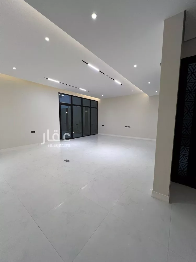 فيلا للبيع في شارع أبي بكر الآجري, حي المهدية, مدينة الرياض, منطقة الرياض صورة 5