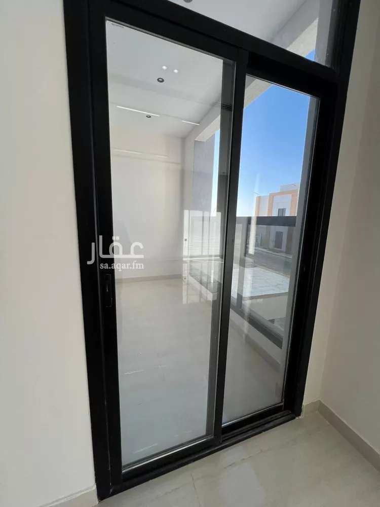 فيلا للبيع في شارع السيل الكبير, حي المهدية, مدينة الرياض, منطقة الرياض 9