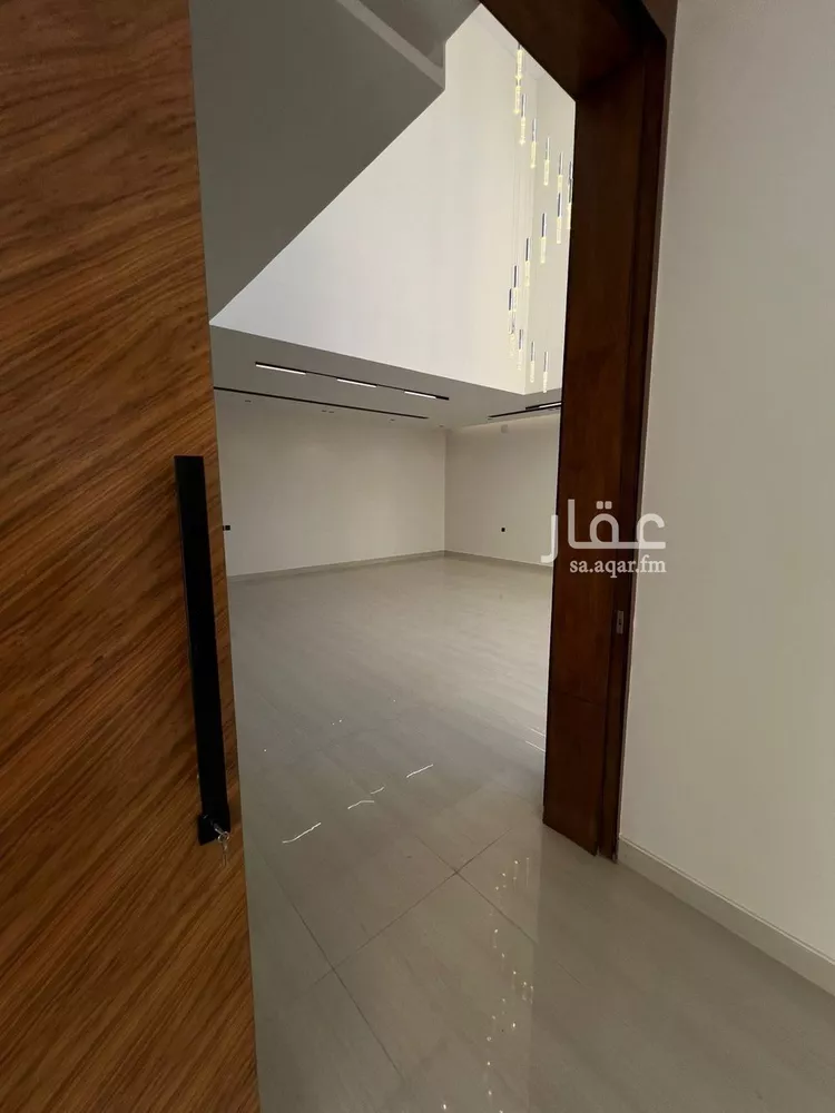 فيلا للبيع في شارع السيل الكبير, حي المهدية, مدينة الرياض, منطقة الرياض 25