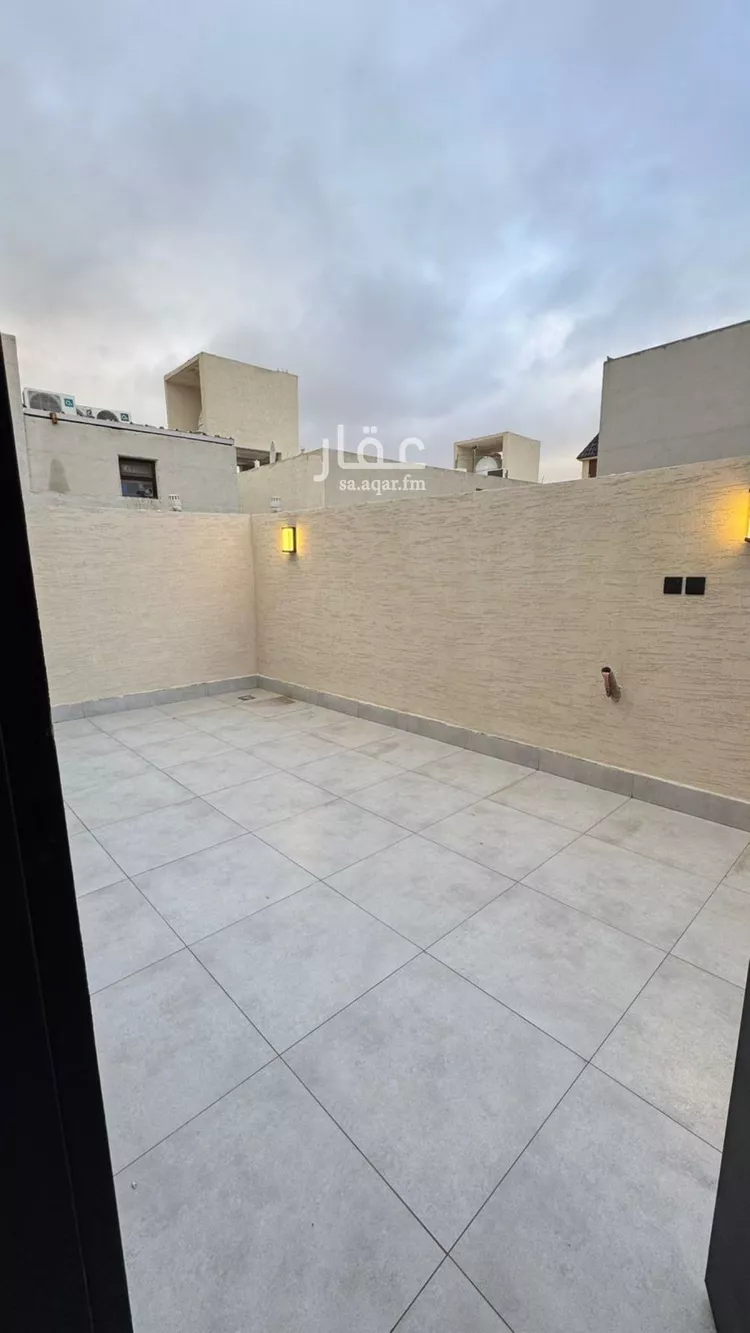 فيلا للبيع في شارع عفيف الدين الثقفي, حي المهدية, مدينة الرياض, منطقة الرياض 19