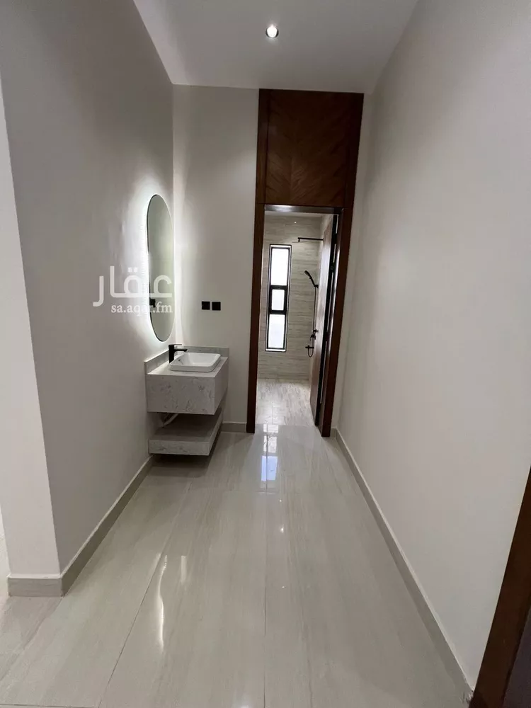 فيلا للبيع في شارع السيل الكبير, حي المهدية, مدينة الرياض, منطقة الرياض 11
