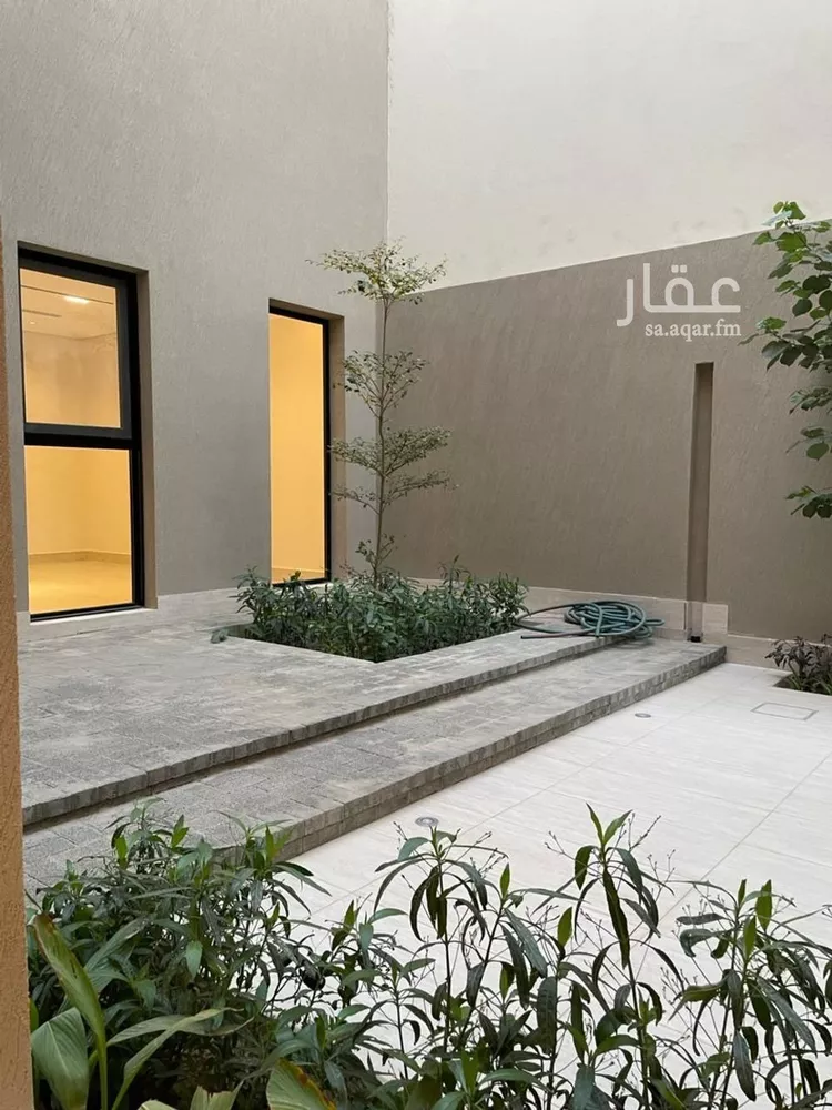 فيلا للبيع في شارع الدهناء, حي المهدية, مدينة الرياض, منطقة الرياض صورة 3