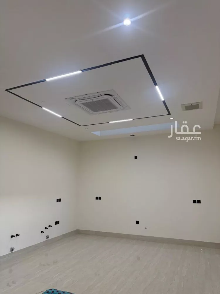 فيلا للبيع في شارع السيل الكبير, حي المهدية, مدينة الرياض, منطقة الرياض 8