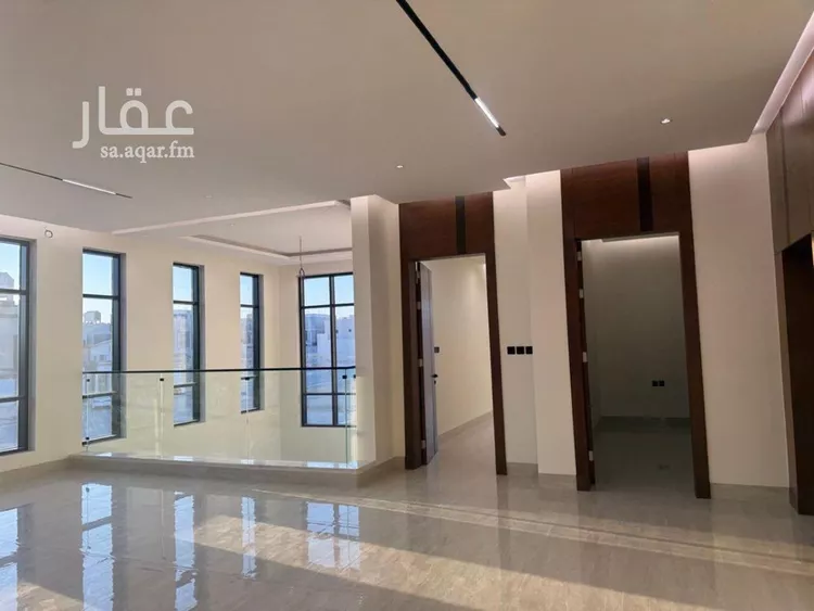 فيلا للبيع في شارع السيل الكبير, حي المهدية, مدينة الرياض, منطقة الرياض 18