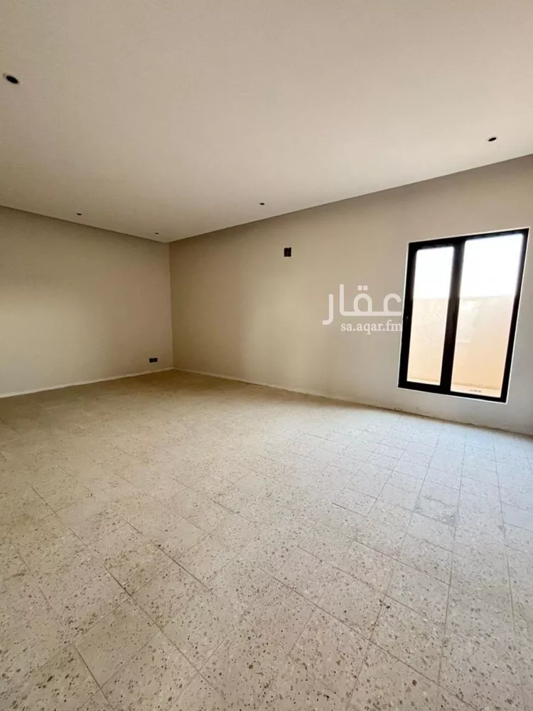 فيلا للبيع في شارع محمد بن عيسى العدني, حي المهدية, مدينة الرياض, منطقة الرياض 19