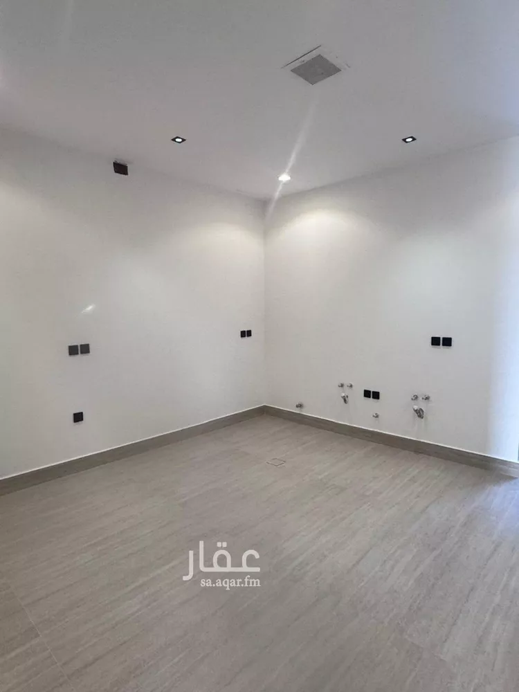 فيلا للبيع في شارع السيل الكبير, حي المهدية, مدينة الرياض, منطقة الرياض صورة 5