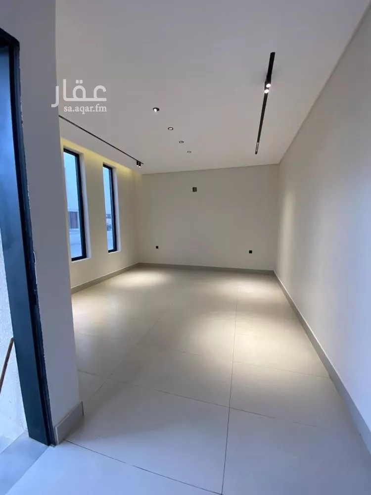 فيلا للبيع في شارع محمد بن هبة الله, حي المهدية, مدينة الرياض, منطقة الرياض صورة 3