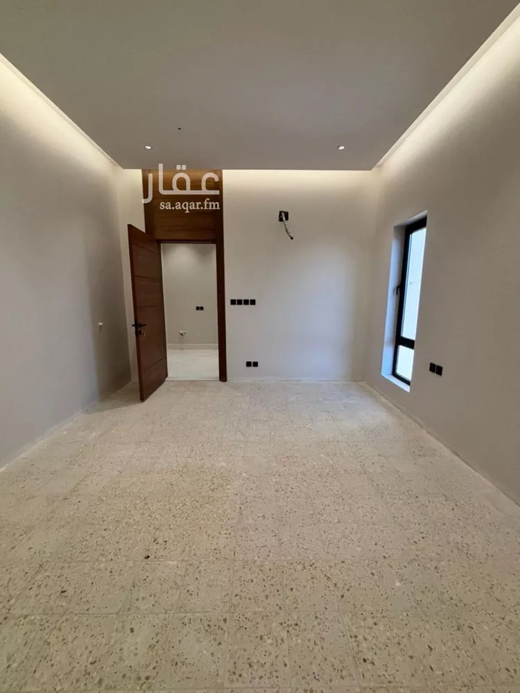 فيلا للبيع في شارع محمد بن عيسى العدني, حي المهدية, مدينة الرياض, منطقة الرياض 28