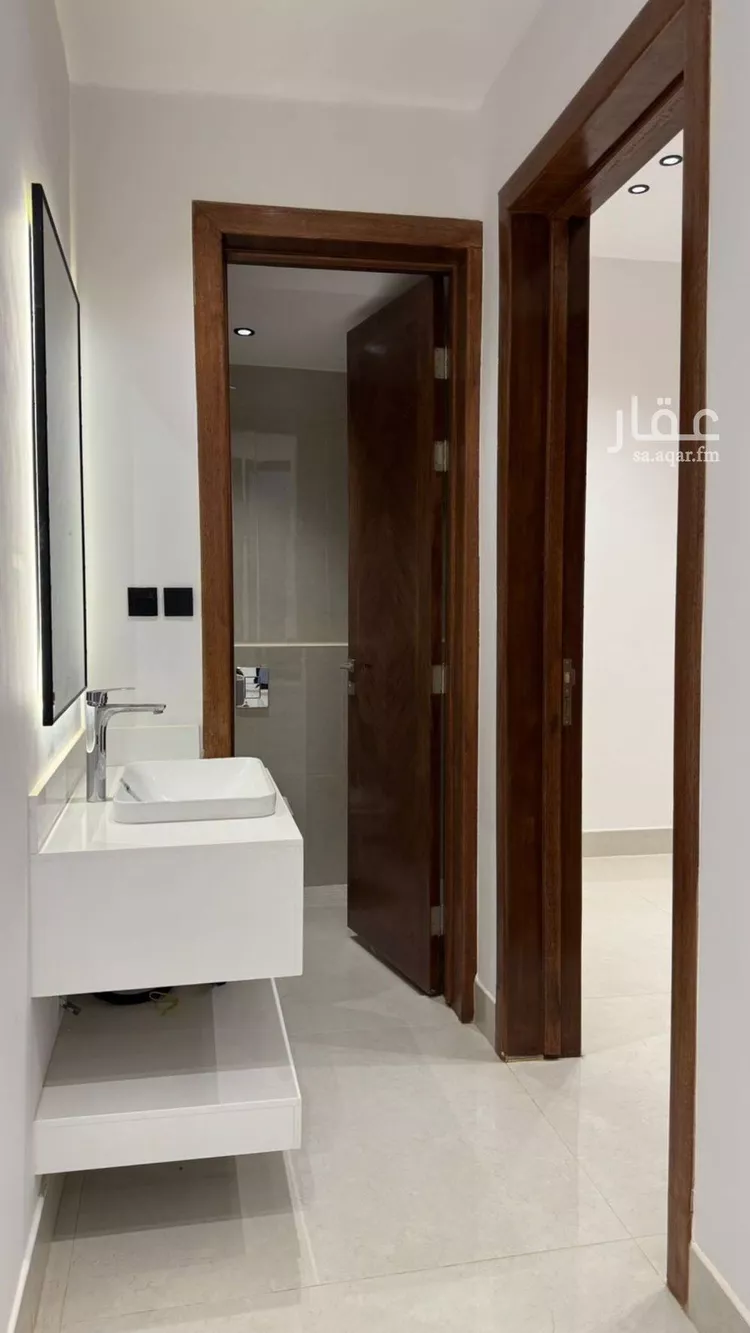 فيلا للبيع في شارع عفيف الدين الثقفي, حي المهدية, مدينة الرياض, منطقة الرياض صورة 4