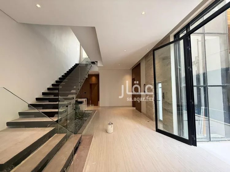 فيلا للبيع في شارع السيل الكبير, حي المهدية, مدينة الرياض, منطقة الرياض صورة 4