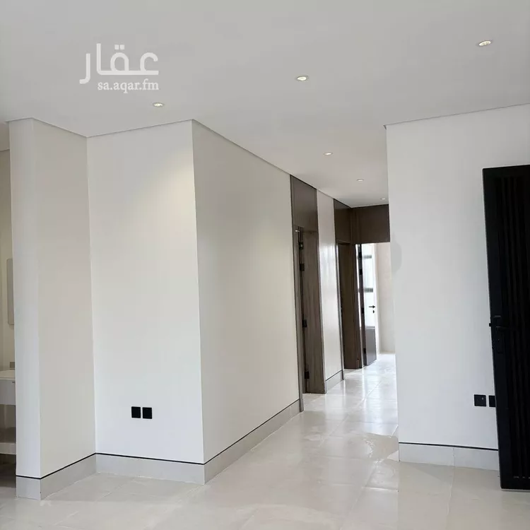 دور للبيع في شارع عائشة بنت ابي بكر, حي شبرا, مدينة الرياض, منطقة الرياض صورة 4