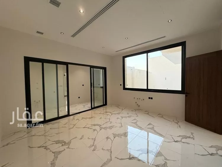 فيلا للبيع في شارع عبدالعزيز بن أبي محذورة, حي المهدية, مدينة الرياض, منطقة الرياض صورة 5