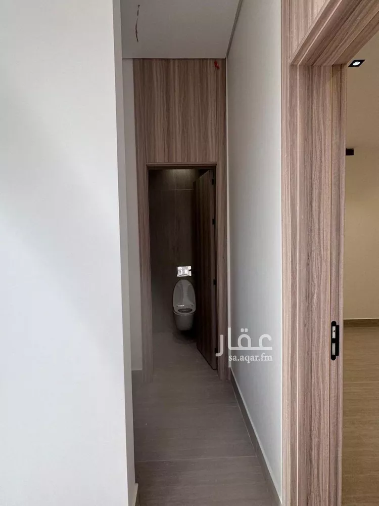 فيلا للبيع في شارع السيل الكبير, حي المهدية, مدينة الرياض, منطقة الرياض صورة 2