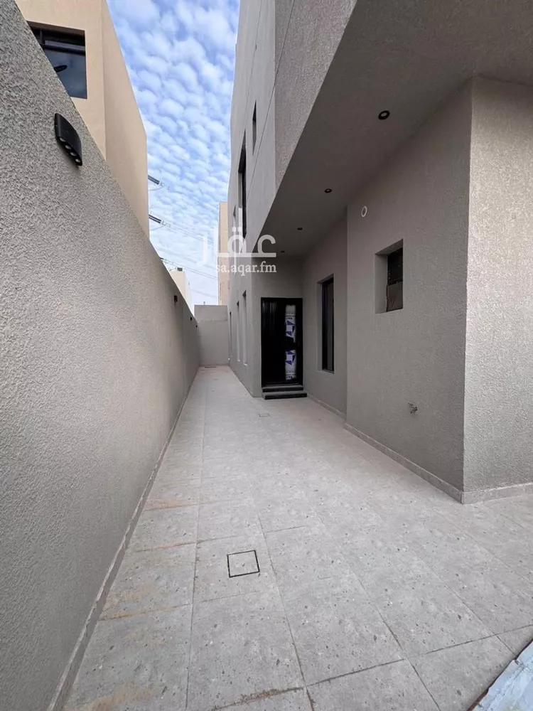 Villa for Sale in Riyadh Al Mahdiyah 17