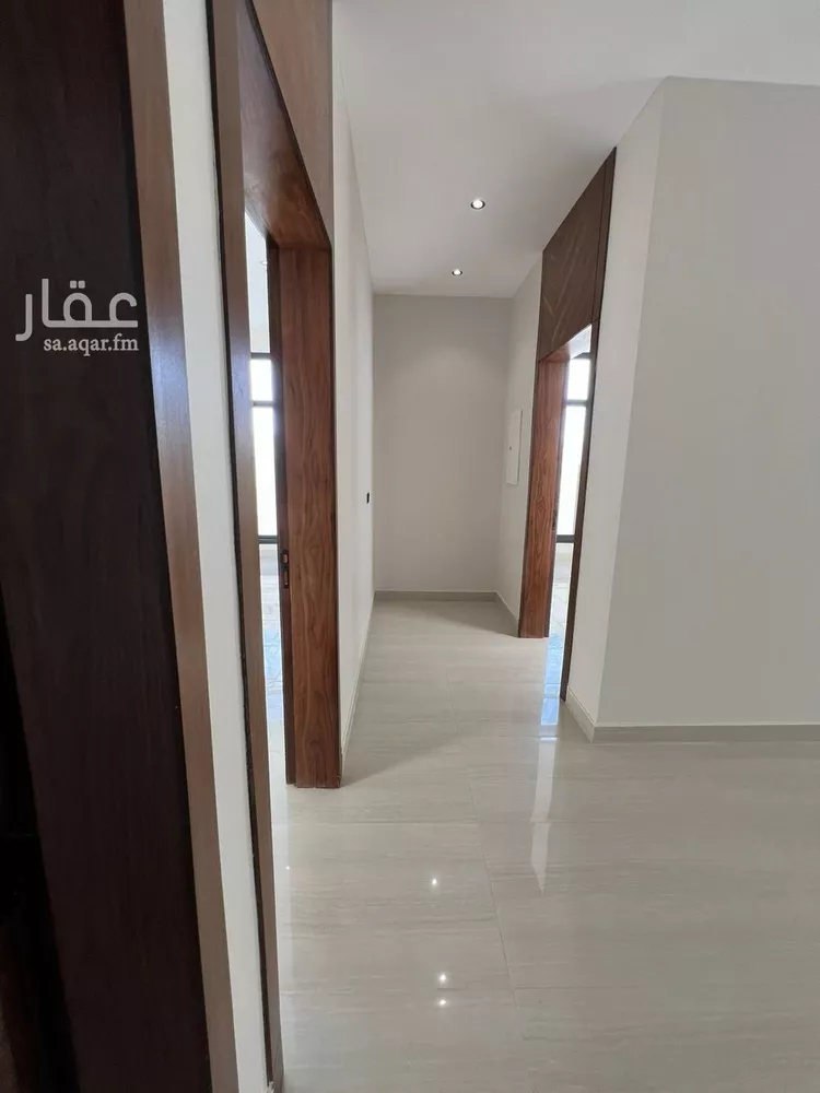 فيلا للبيع في شارع السيل الكبير, حي المهدية, مدينة الرياض, منطقة الرياض 10