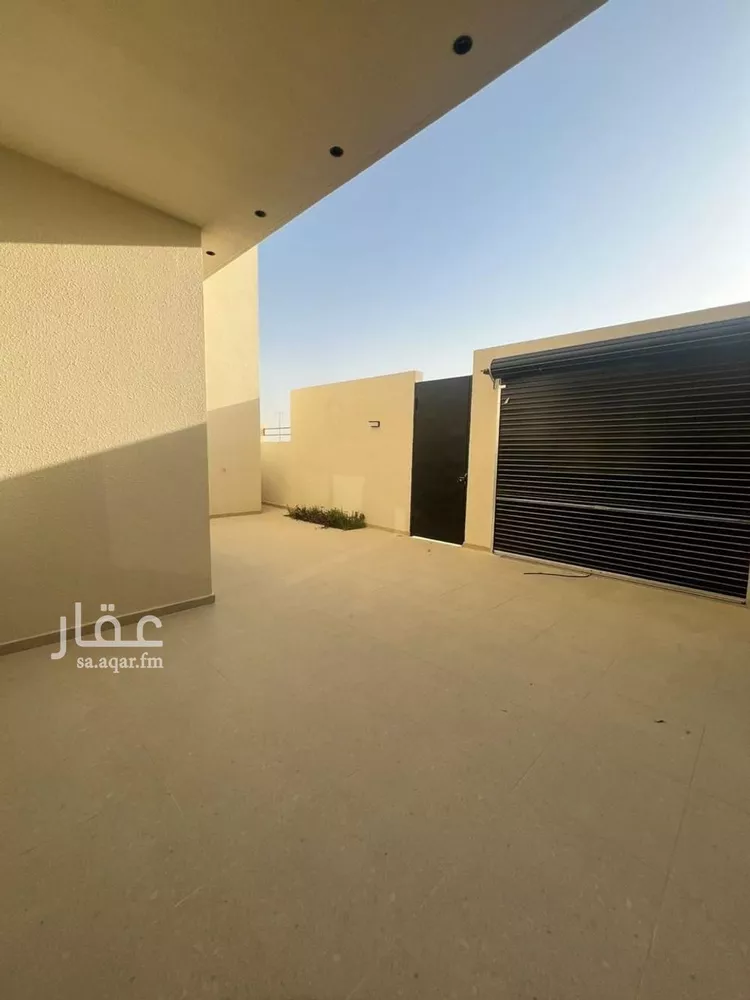 فيلا للبيع في شارع محمد بن أبي بكر القيم, حي المهدية, مدينة الرياض, منطقة الرياض 7