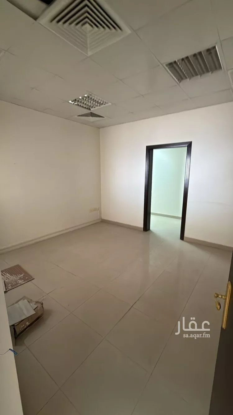 مكتب تجاري للإيجار في شارع زيد بن الخطاب, حي الملز, مدينة الرياض, منطقة الرياض صورة 4